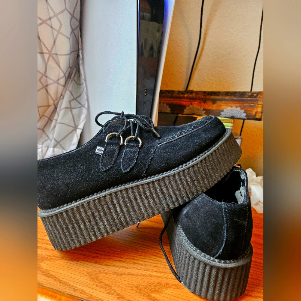 Black Velvet Viva Mondo Creeper Size 10
